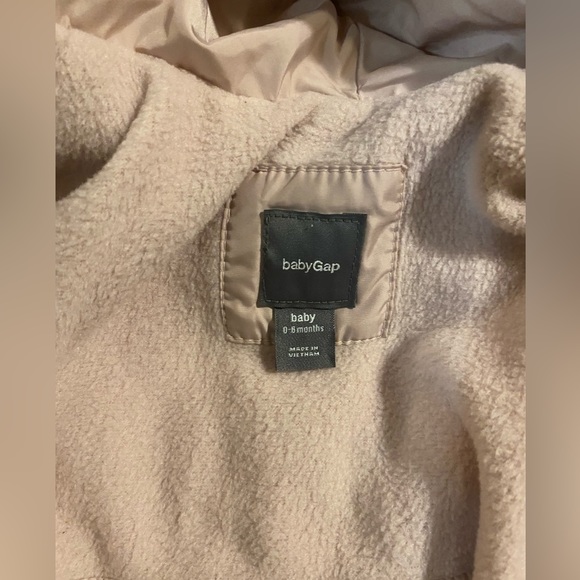 Baby gap light pink puffer jacket size 0-6months - Picture 3 of 5